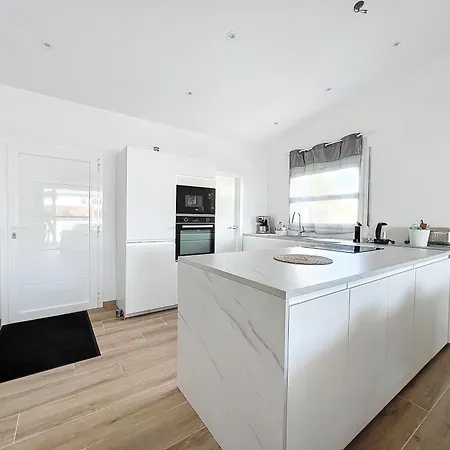 Отель Osona 4 - Casa Con Piscina Privada, Росас